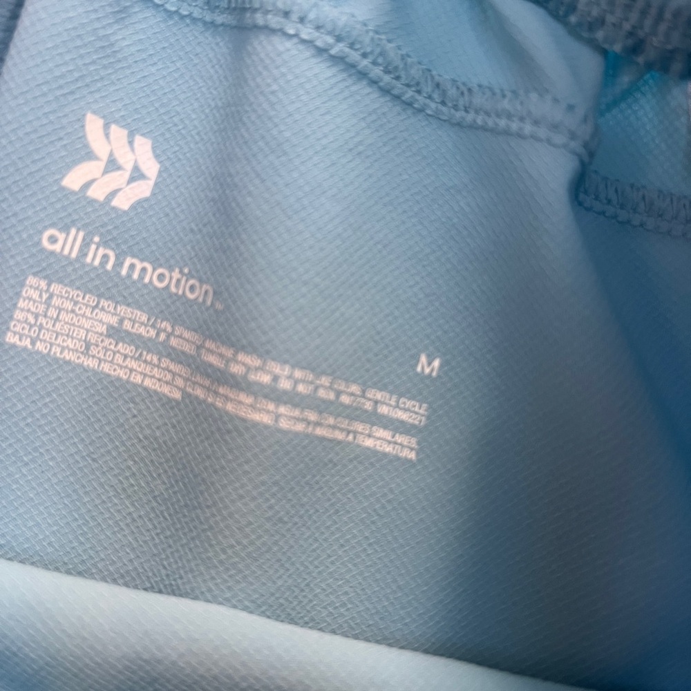 All in Motion Mid Rise Dolphin Running Shorts Light Blue White Trim Women’s M - Picture 14 of 15